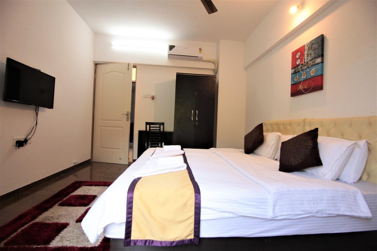 Veridical Hospitality, Baner - Pune Bed & Breakfast Екстериор снимка